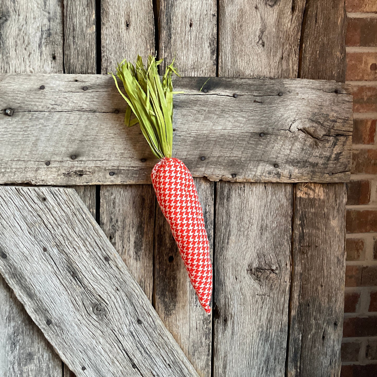 Houndstooth Carrot, Easter Decor