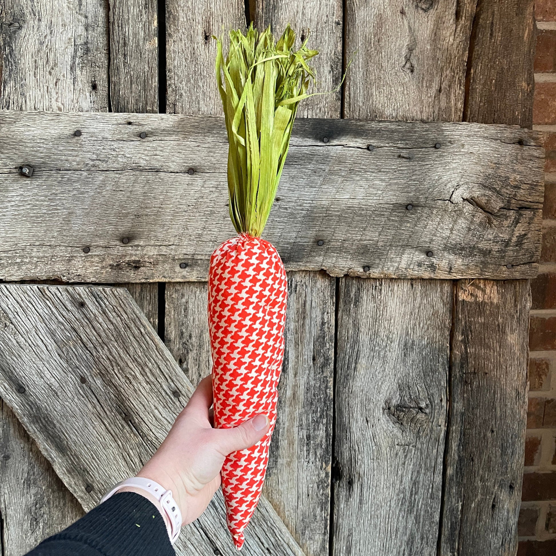 Houndstooth Carrot, Easter Decor