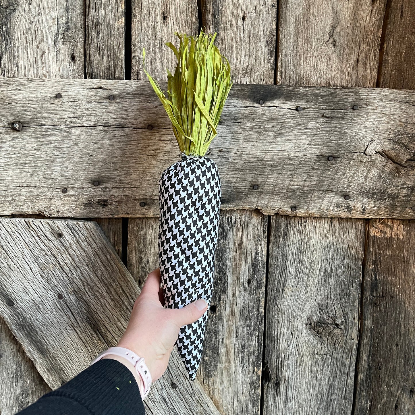 Houndstooth Carrot, Easter Decor