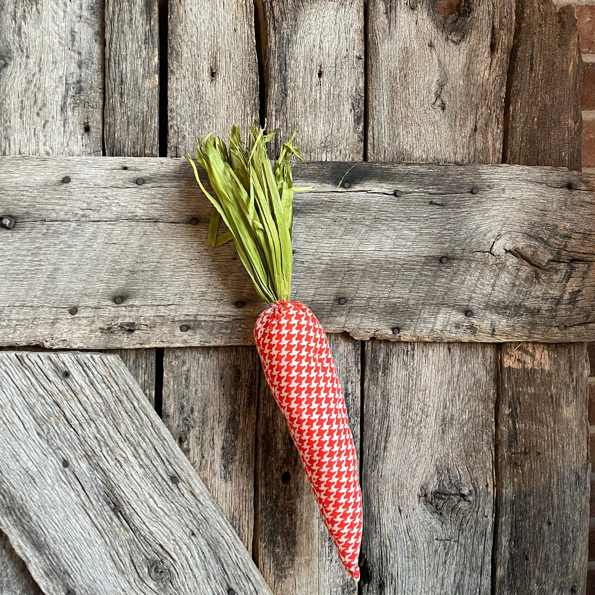 Houndstooth Carrot, Easter Decor