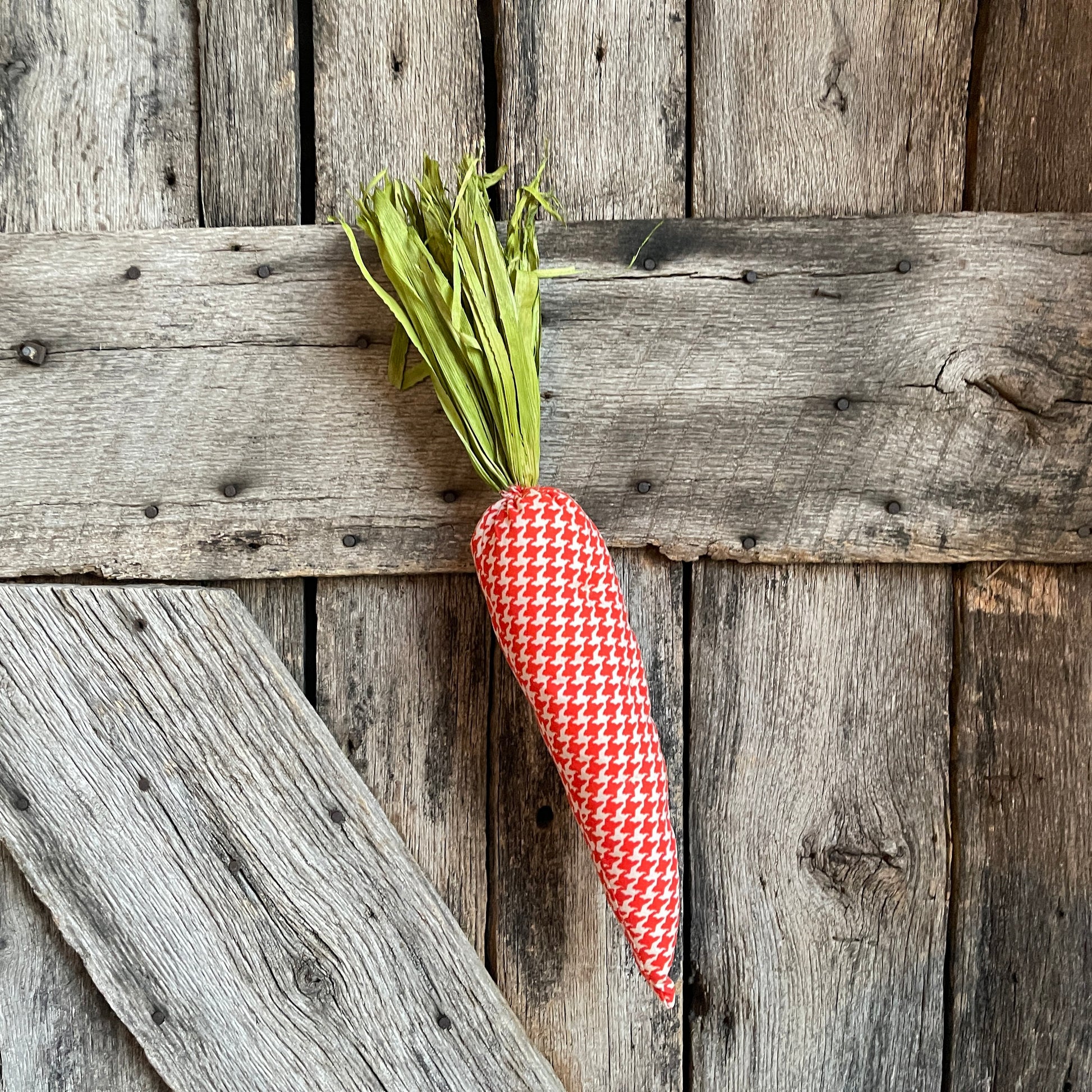 Houndstooth Carrot, Easter Decor