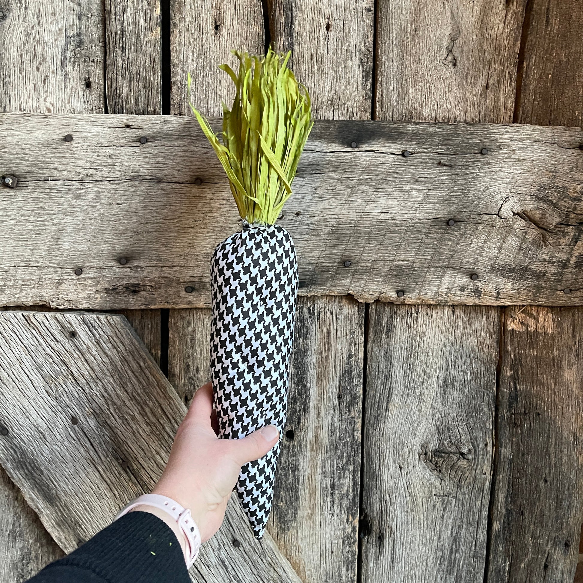 Houndstooth Carrot, Easter Decor