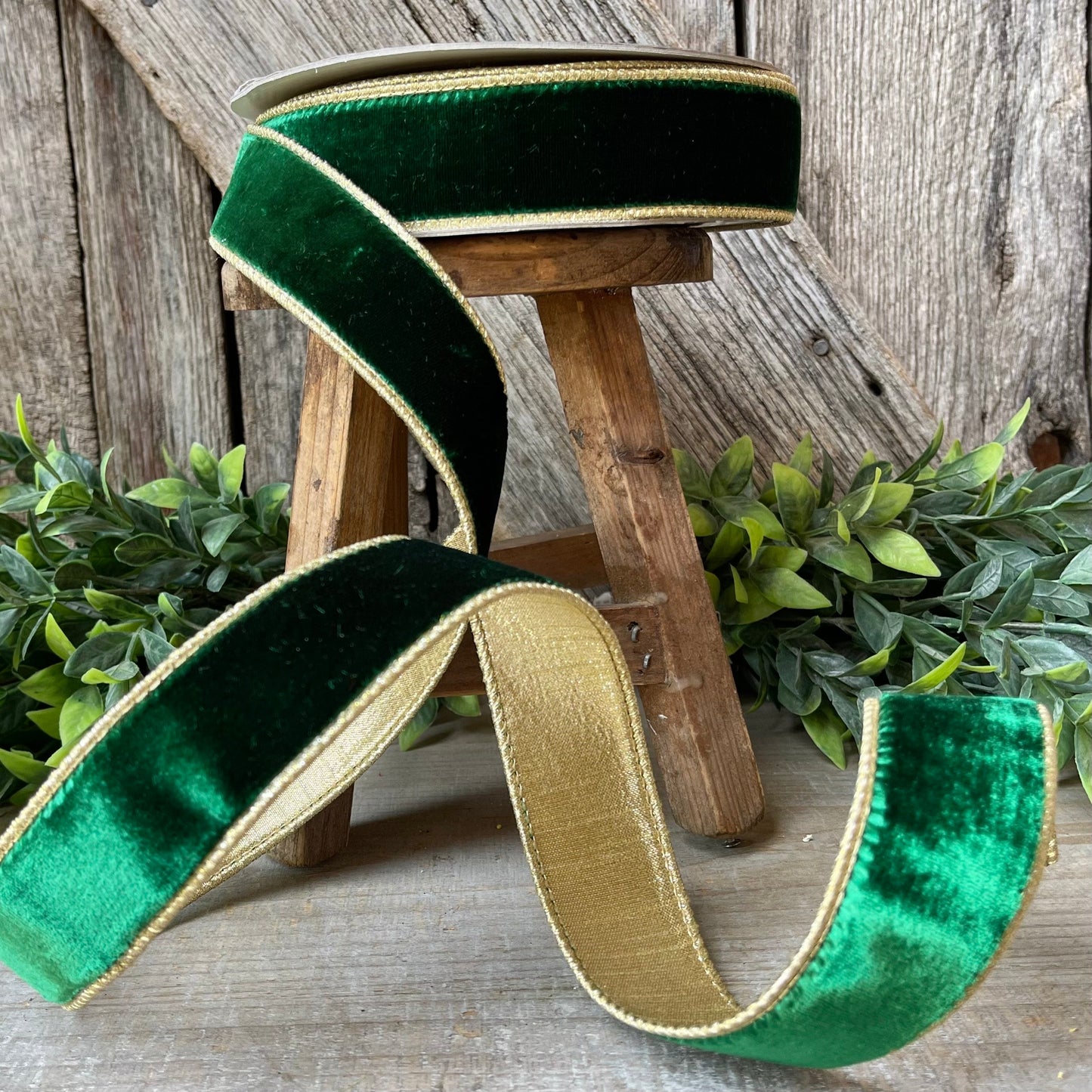 1.5" Emerald Green Flashy Velvet, Farrisilk Ribbon, Wired Ribbon