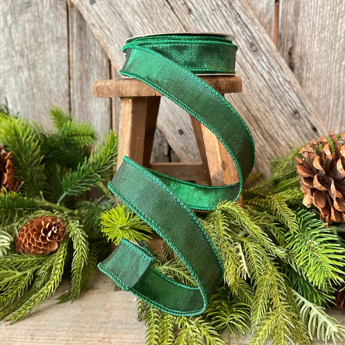 1" Emerald Green Luster Ribbon, Farrisilk, wired Ribbon