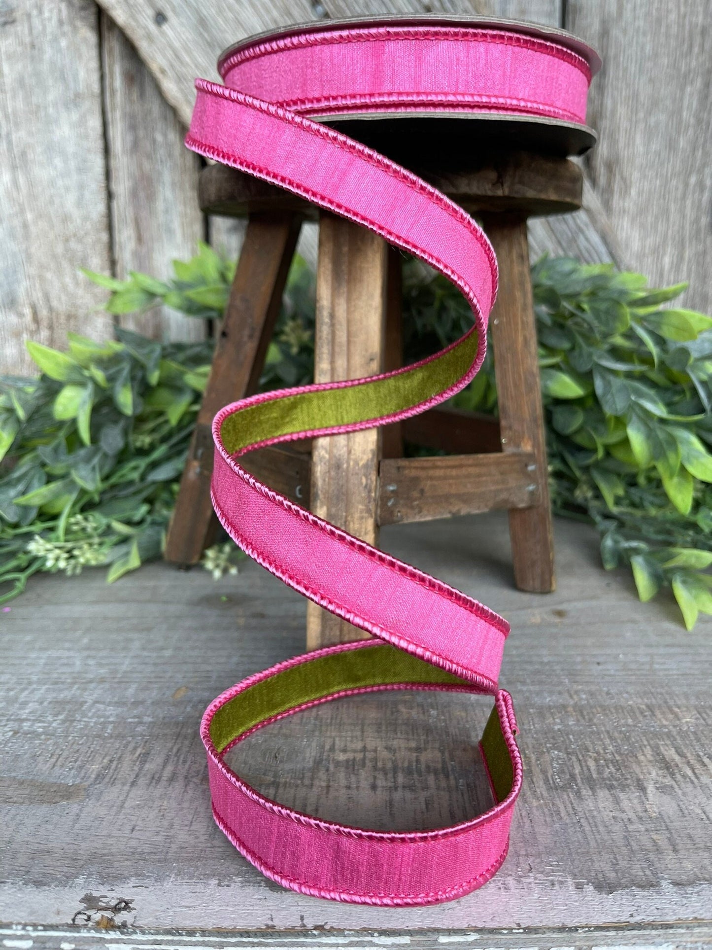 3/4” Bubblegum Pink Ribbon, Farrisilk ribbon, wired ribbon