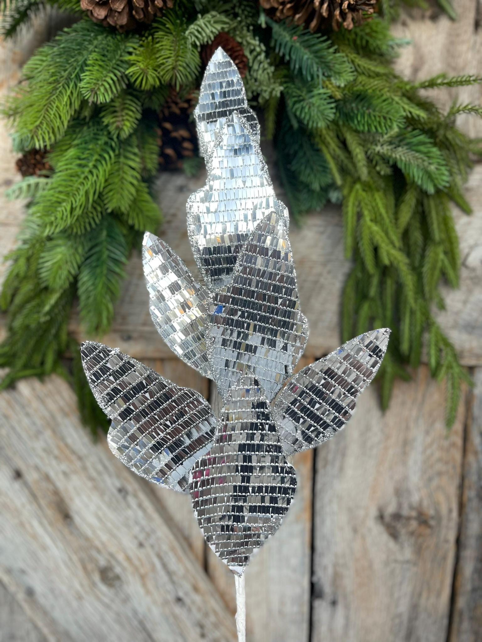 30" Silver Disco Leaf Steam, Silver Christmas Leaves