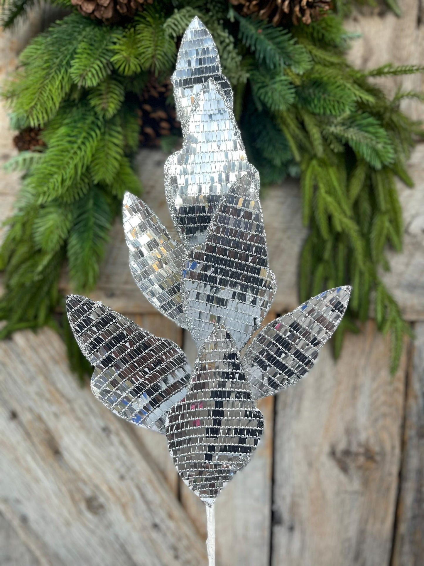 30" Silver Disco Leaf Steam, Silver Christmas Leaves