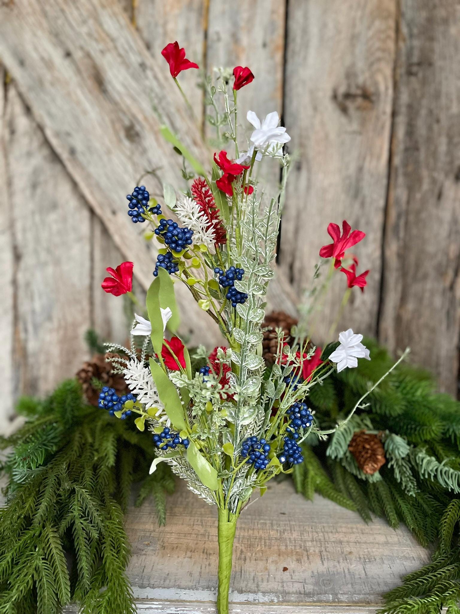 60919, 24" Red White Blue Floral Spray