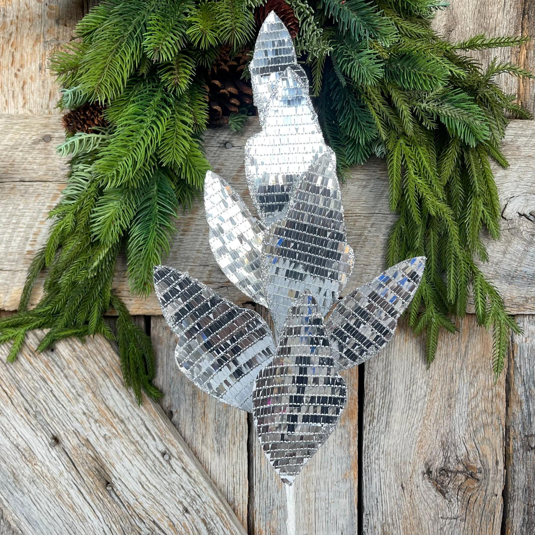 30" Silver Disco Leaf Steam, Silver Christmas Leaves