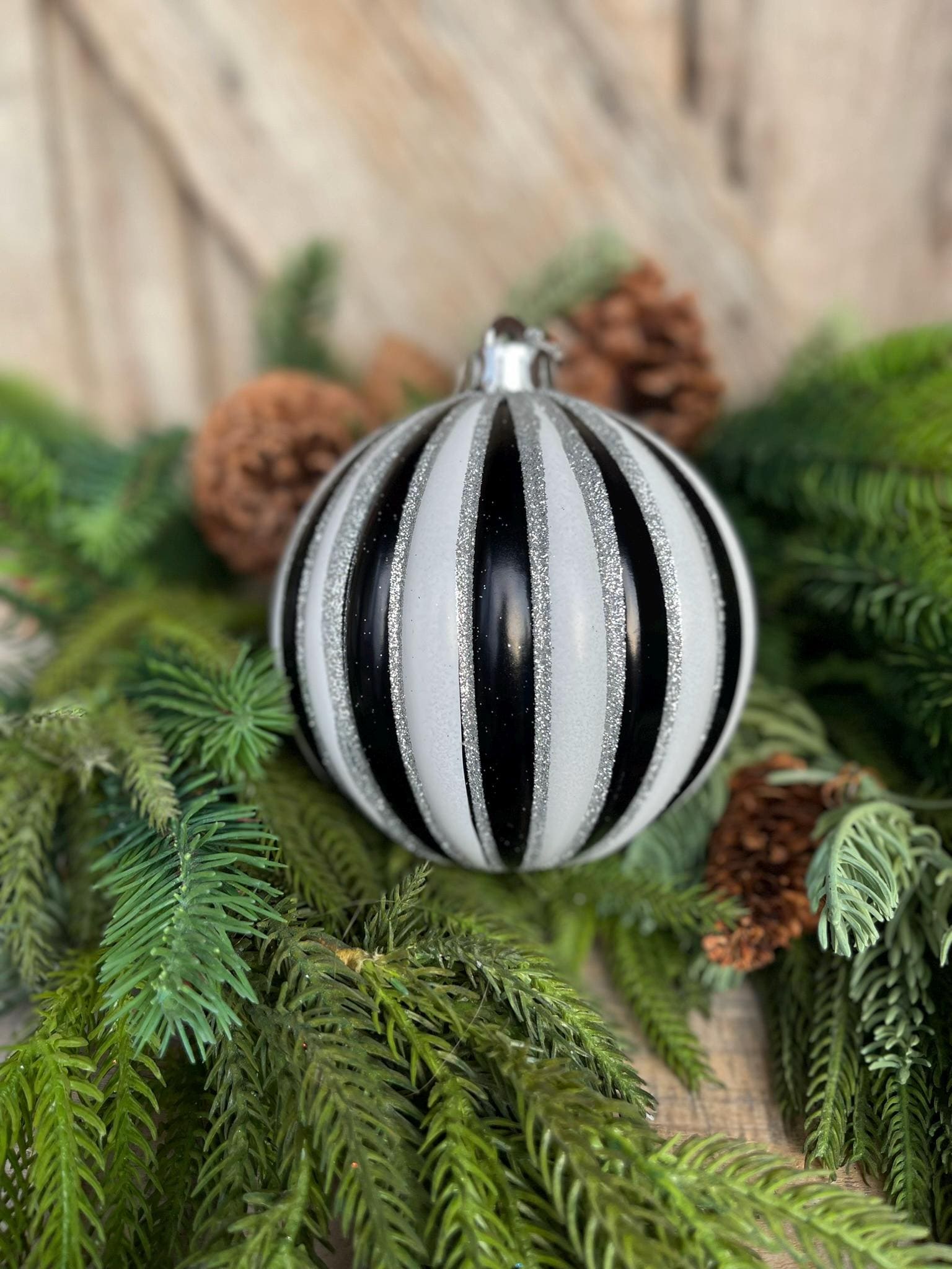 5" Black White Ornament, Black White Ornament